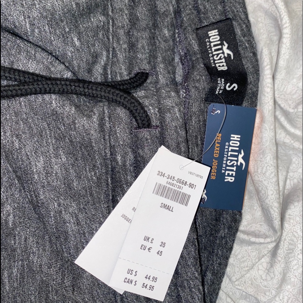 hollister joggers